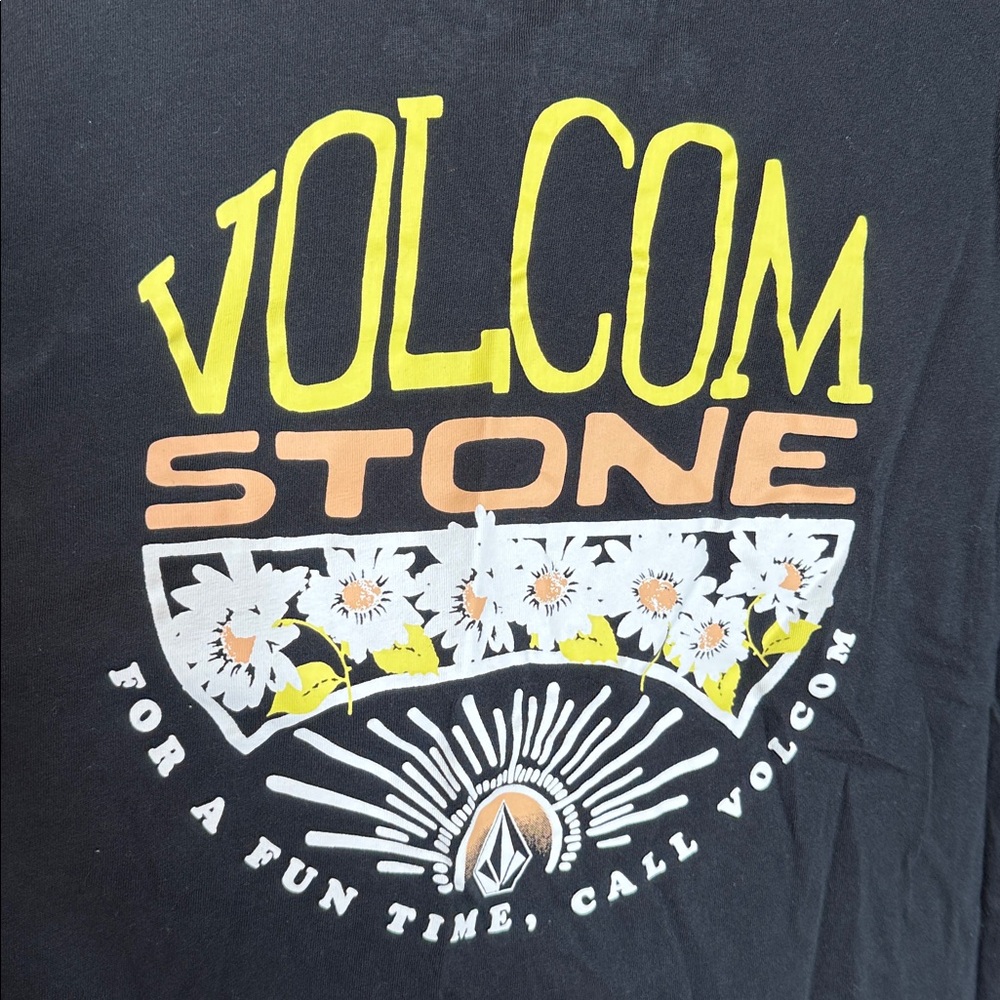 Volcom Stone Black Floral Crop Tee Size Large Organic Cotton Graphic Pocket - Picture 9 of 9